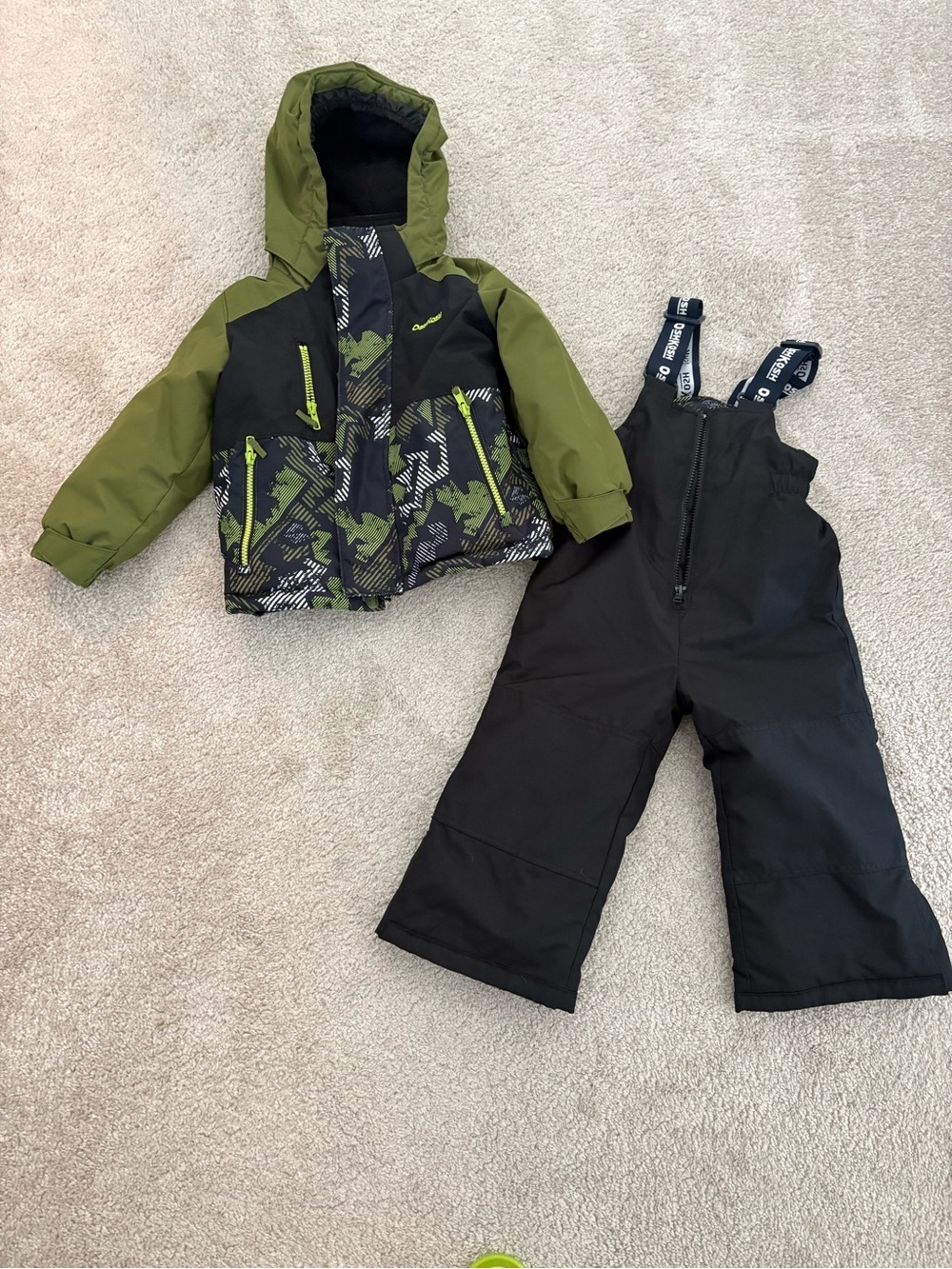 2T Carters Snowsuit